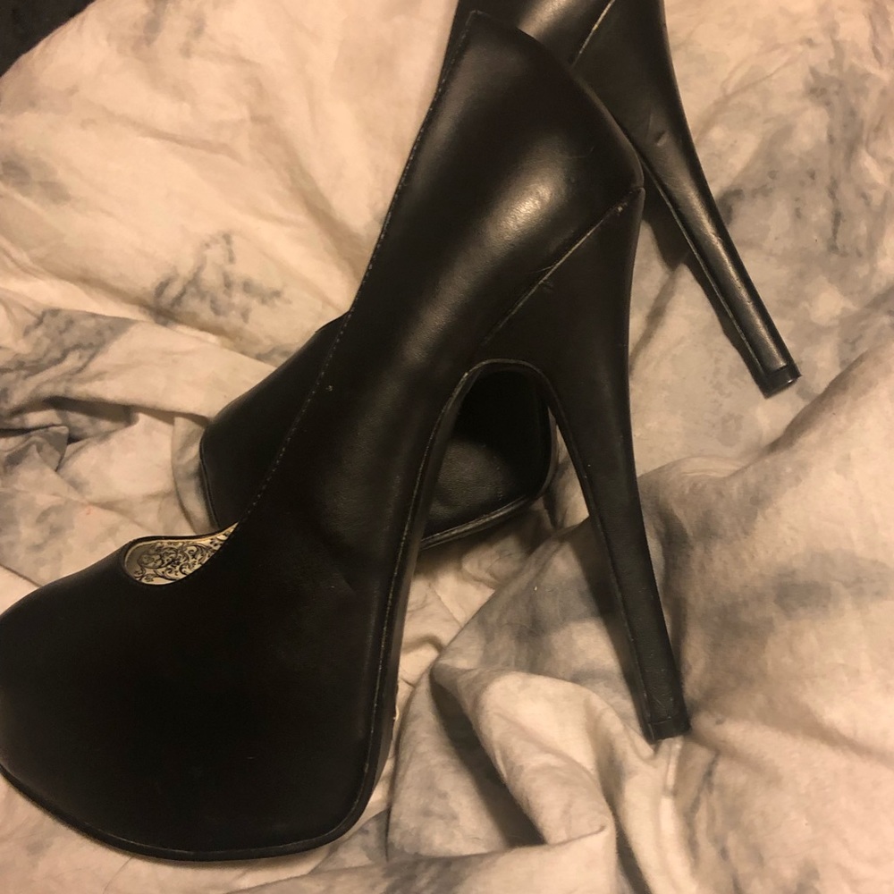 Super high-heeled platform Bordello shoes